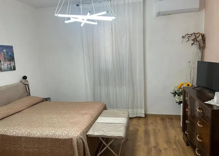 Girasole Гостевой дом Лари